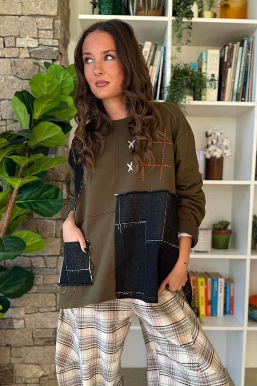 Duran Panel Grid Applique Sweatshirt Khaki